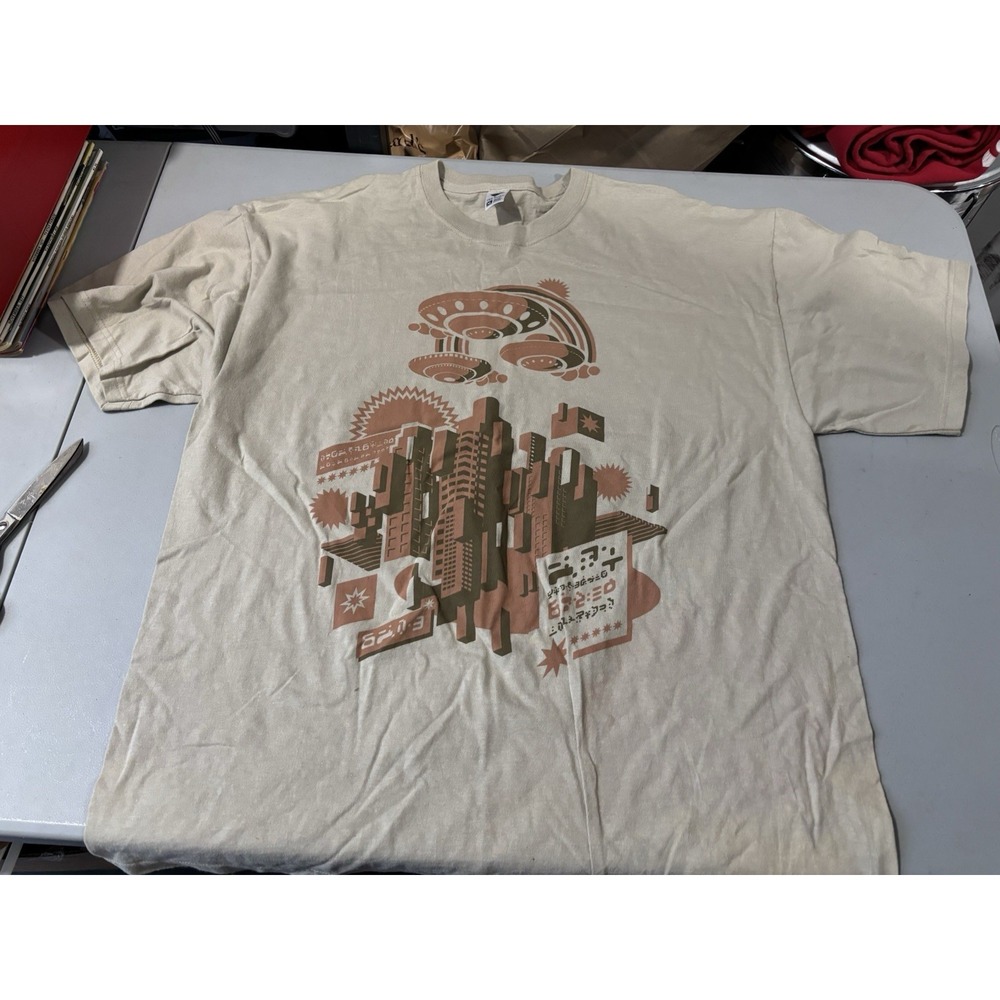 Tee‎ Fury Retro UFO XL Tan Tshirt